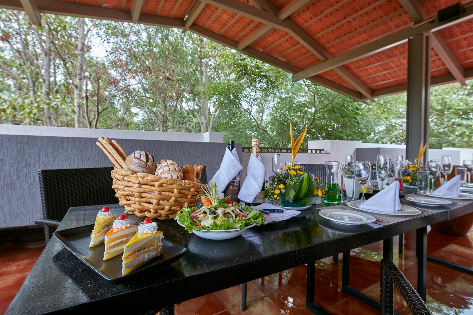 Signature Club Resort Devanahalli Exterior photo